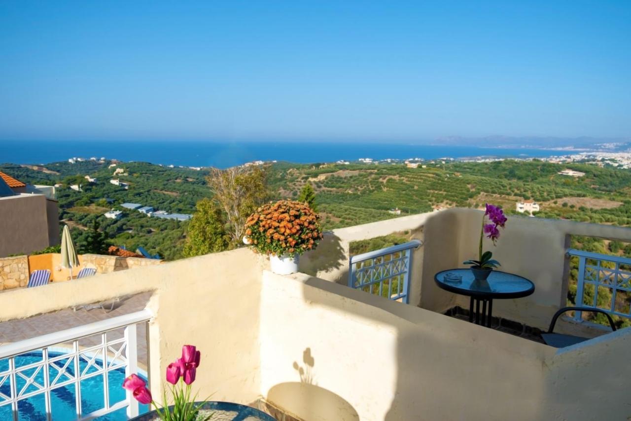 Villa Jokasta & Erato Chania  Rum bild